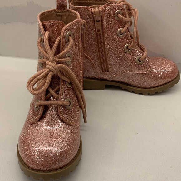 New Boots sz 7 - Picture 3 of 6